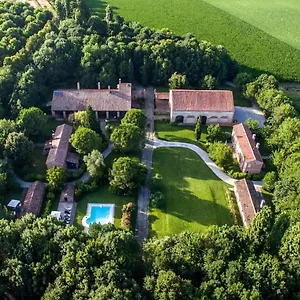 https://agriturismo-tenuta-castel-venezze.hotelinveneto.com