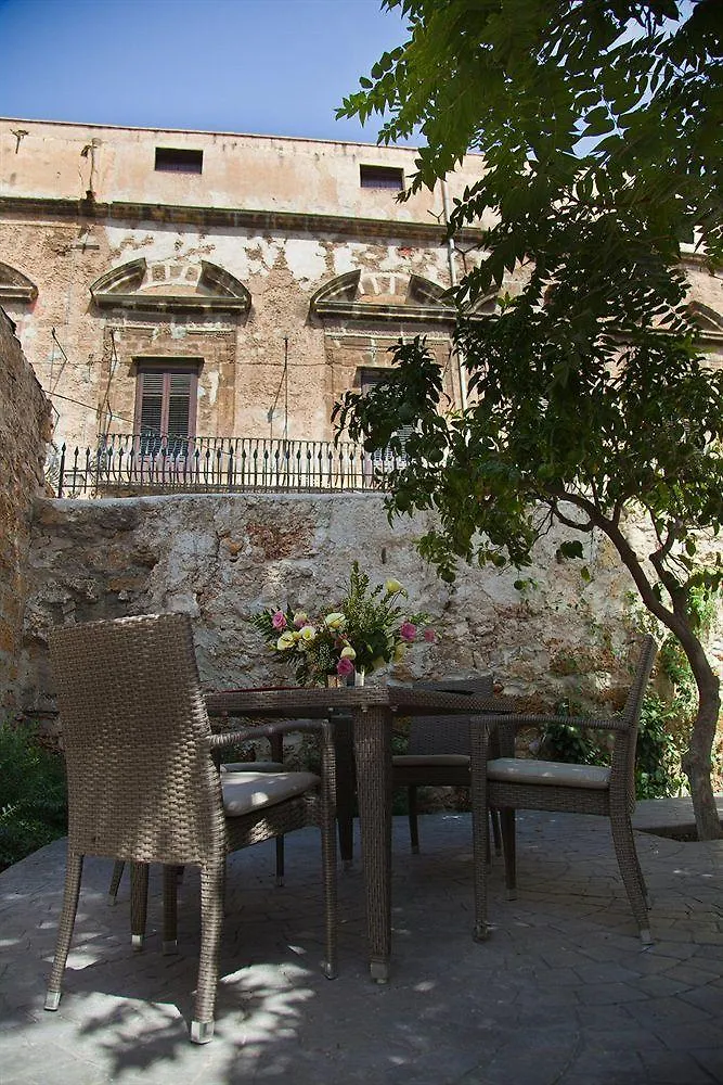 *** Couette-café Il Giardino di Ballarò Boutique B&B Palerme Italie